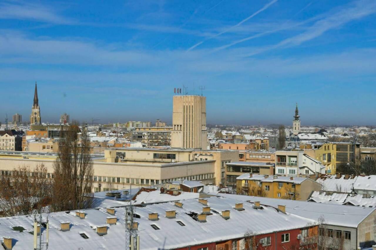 Penthouse Apartment Novi Sad Buitenkant foto